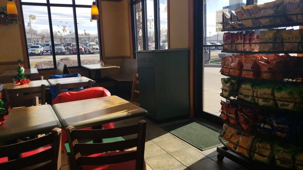 Subway Restaurants | restaurant | 2750 S Limit Ave, Sedalia, MO 65301, USA | 6608294439 OR +1 660-829-4439