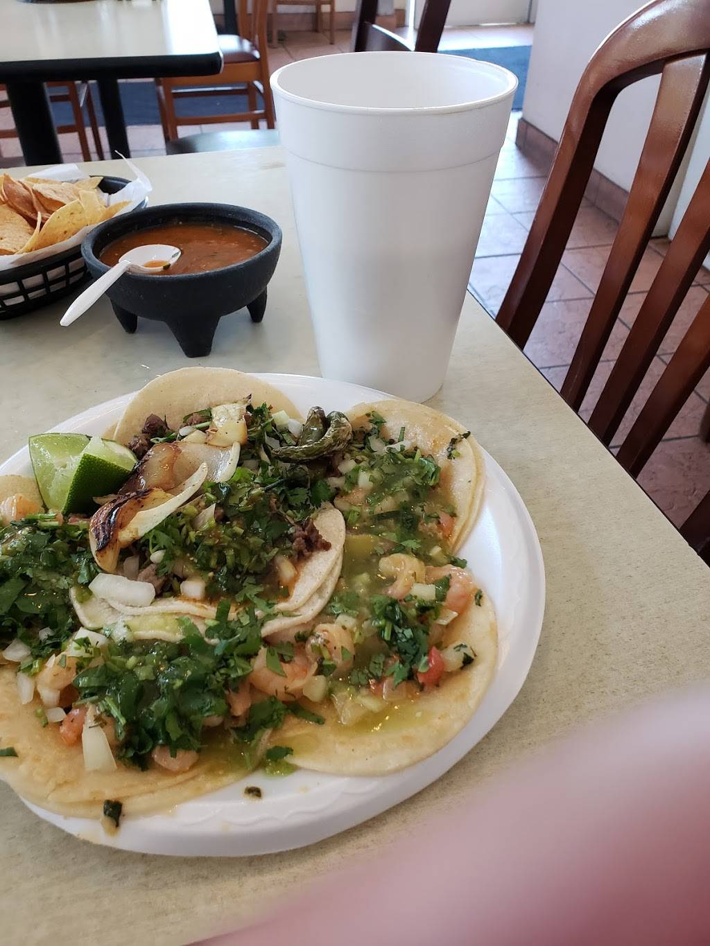 Bernies Place | restaurant | Buena Park, CA 90621, USA | 7145221823 OR +1 714-522-1823