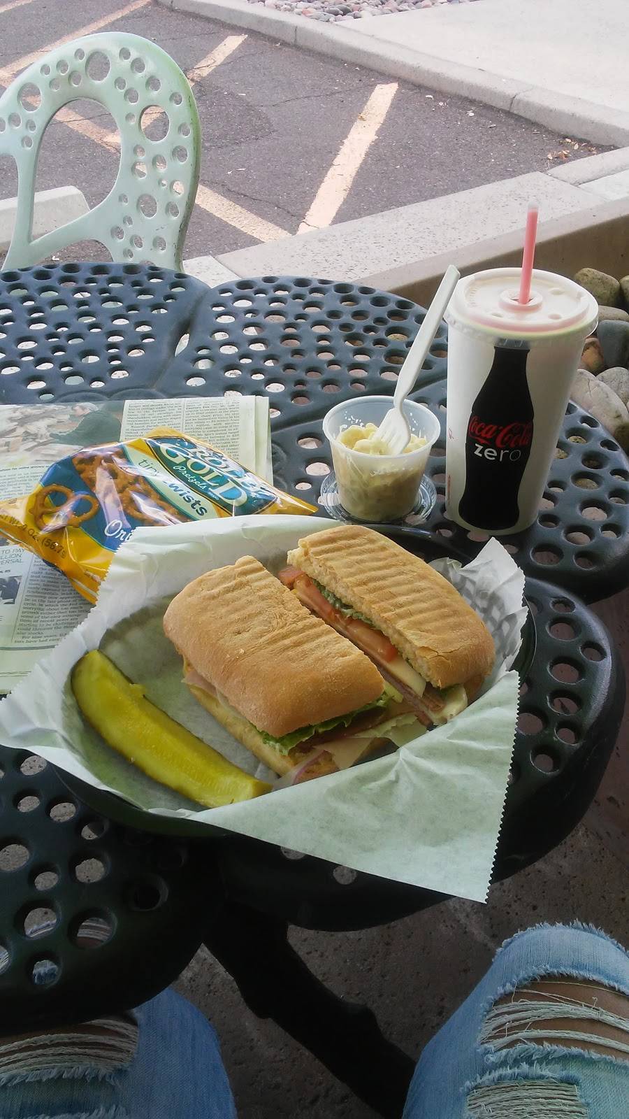 Munch a Lunch | cafe | 1403 W 10th Pl. Suite B 105, Tempe, AZ 85281, USA | 4809682008 OR +1 480-968-2008