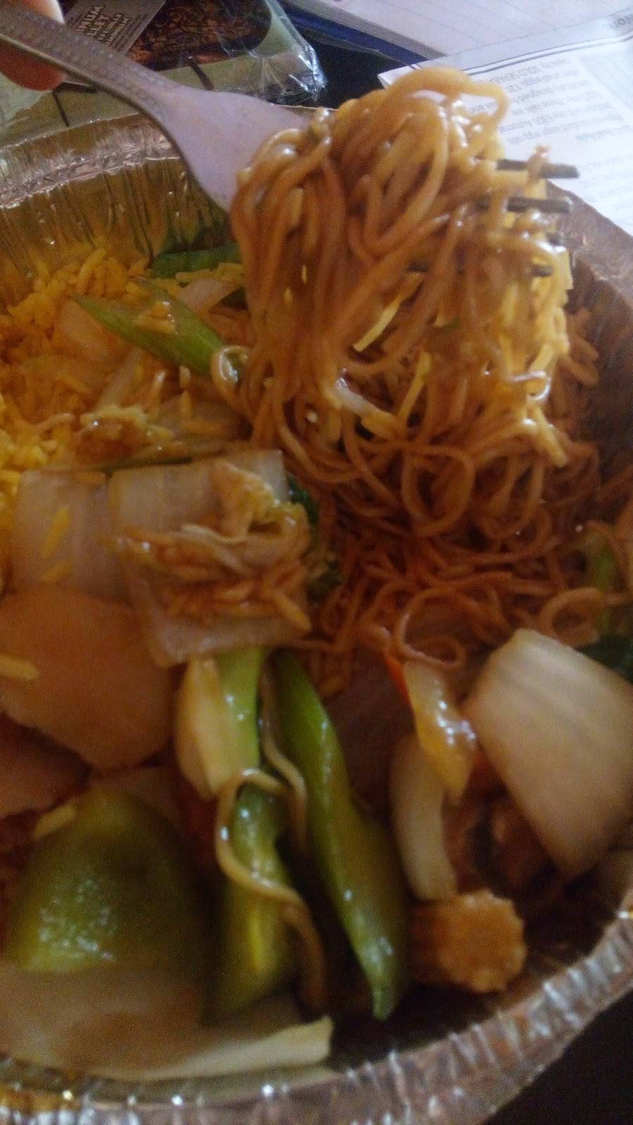 Wok N Roll | restaurant | 25 Industrial Dr, Elmira, ON N3B 3K3, Canada | 5196691888 OR +1 519-669-1888