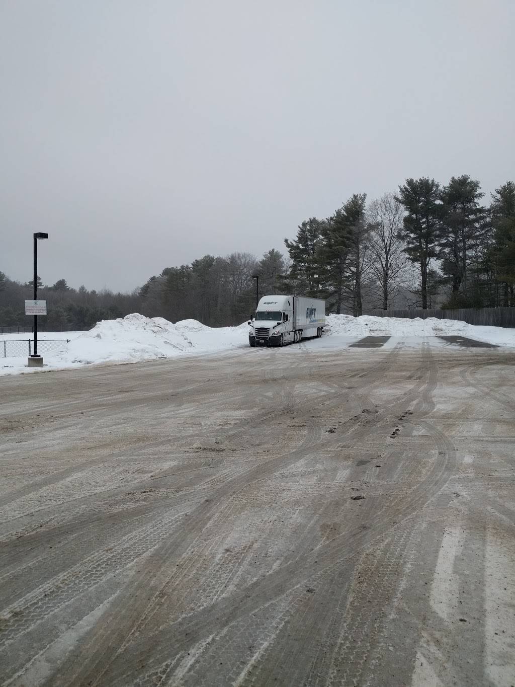 Timberline Country Store | restaurant | 222 Narragansett Trail, Buxton, ME 04093, USA | 2079295000 OR +1 207-929-5000