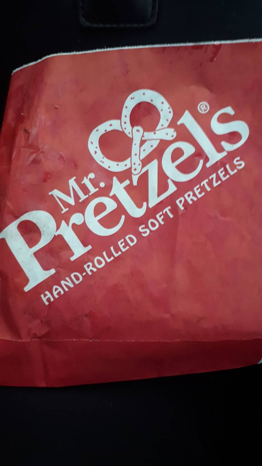Mr.Pretzels | restaurant | 500 King St N, Waterloo, ON N2J 4C6, Canada | 5198842767 OR +1 519-884-2767