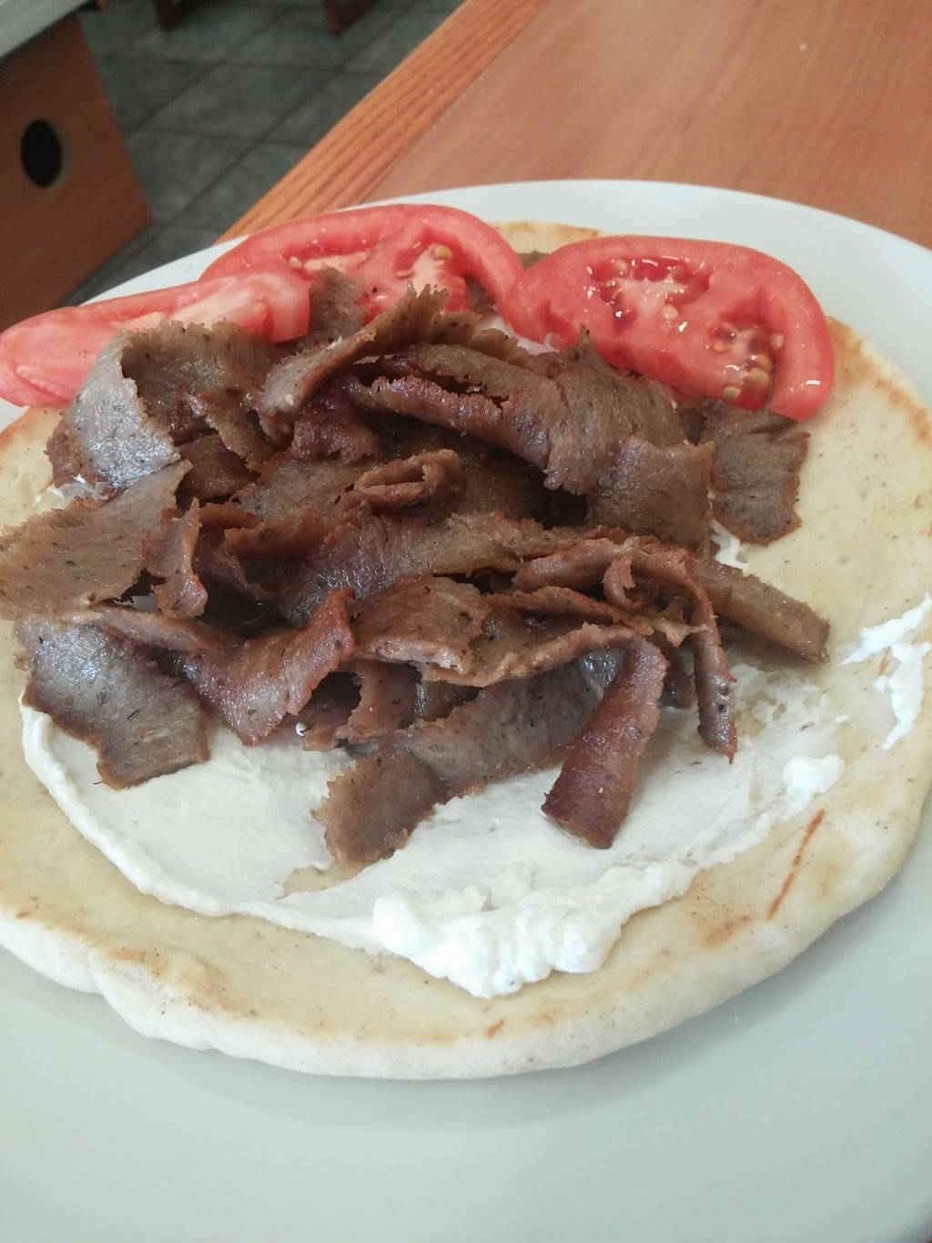 Souvlaki Hut | restaurant | 2085 Winston Park Dr, Oakville, ON L6H 5R7, Canada | 9058293344 OR +1 905-829-3344