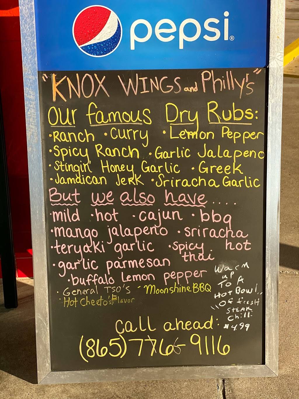 Knox Wings & Phillys | restaurant | 104 Cedar Ln, Knoxville, TN 37912, USA | 8657669116 OR +1 865-766-9116