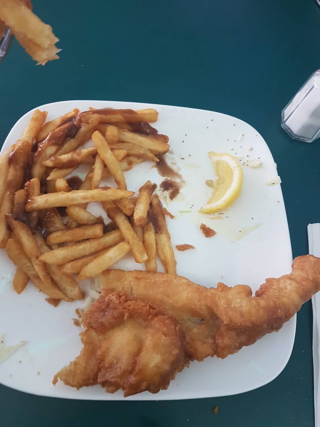 Ace Pizzeria & Restaurant | restaurant | 10 Durham St S, Madoc, ON K0K 2K0, Canada | 6134735235 OR +1 613-473-5235