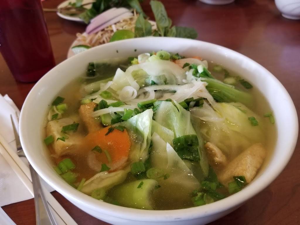 Pho OK Noodle Soup and Grill | restaurant | 890 S Monaco Pkwy, Denver, CO 80224, USA | 7203289589 OR +1 720-328-9589