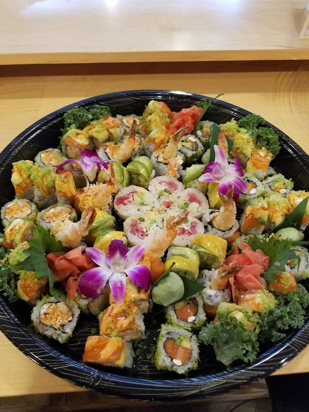 Bistro Chen | restaurant | 10 E Miner St, Arlington Heights, IL 60004, USA | 8472559080 OR +1 847-255-9080