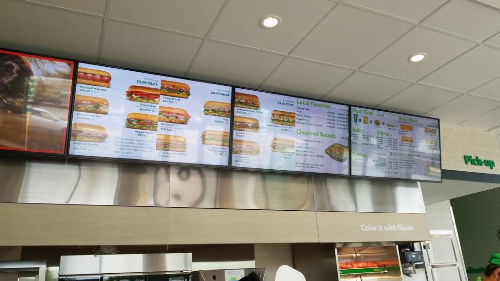 subway restaurant | restaurant | 1300 W Cermak Rd, Chicago, IL 60608, USA | 3126839578 OR +1 312-683-9578