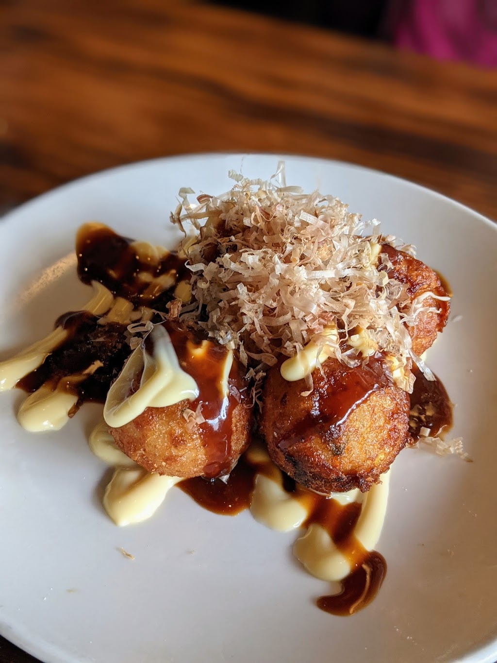 Aka Sushi House | restaurant | 2390 W Alabama St, Houston, TX 77098, USA | 7138077875 OR +1 713-807-7875