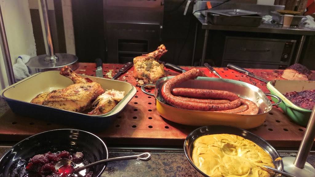 Bricks Family Restaurant | restaurant | 5885 The Crossings Dr, Carlsbad, CA 92008, USA | 7604445600 OR +1 760-444-5600