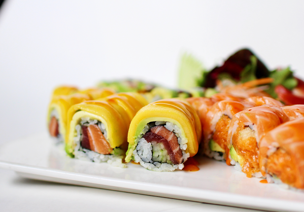 Sushi Republic | restaurant | 3365 Hillside Avenue, New Hyde Park, NY 11040, USA | 5167473377 OR +1 516-747-3377