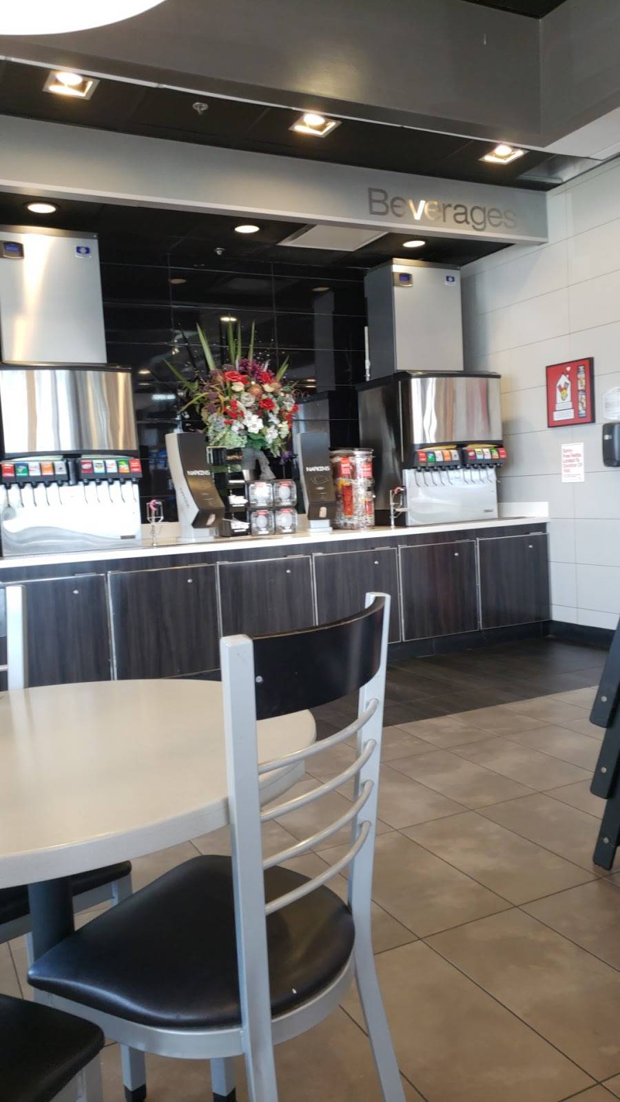 McDonalds | cafe | 1853 S Main St, Fall River, MA 02724, USA | 5086756411 OR +1 508-675-6411