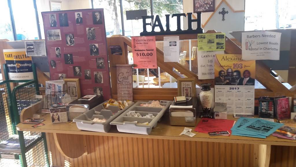 Donna Ks | restaurant | 1820 Milton Rd, Charlotte, NC 28215, USA | 7045372800 OR +1 704-537-2800