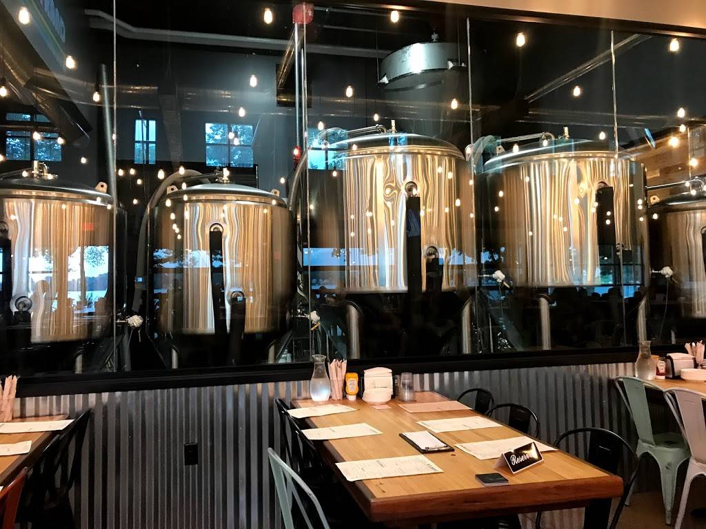 The Strand Brewery and Grill | restaurant | 93415 Co Rd 690, Dowagiac, MI 49047, USA | 2694247500 OR +1 269-424-7500