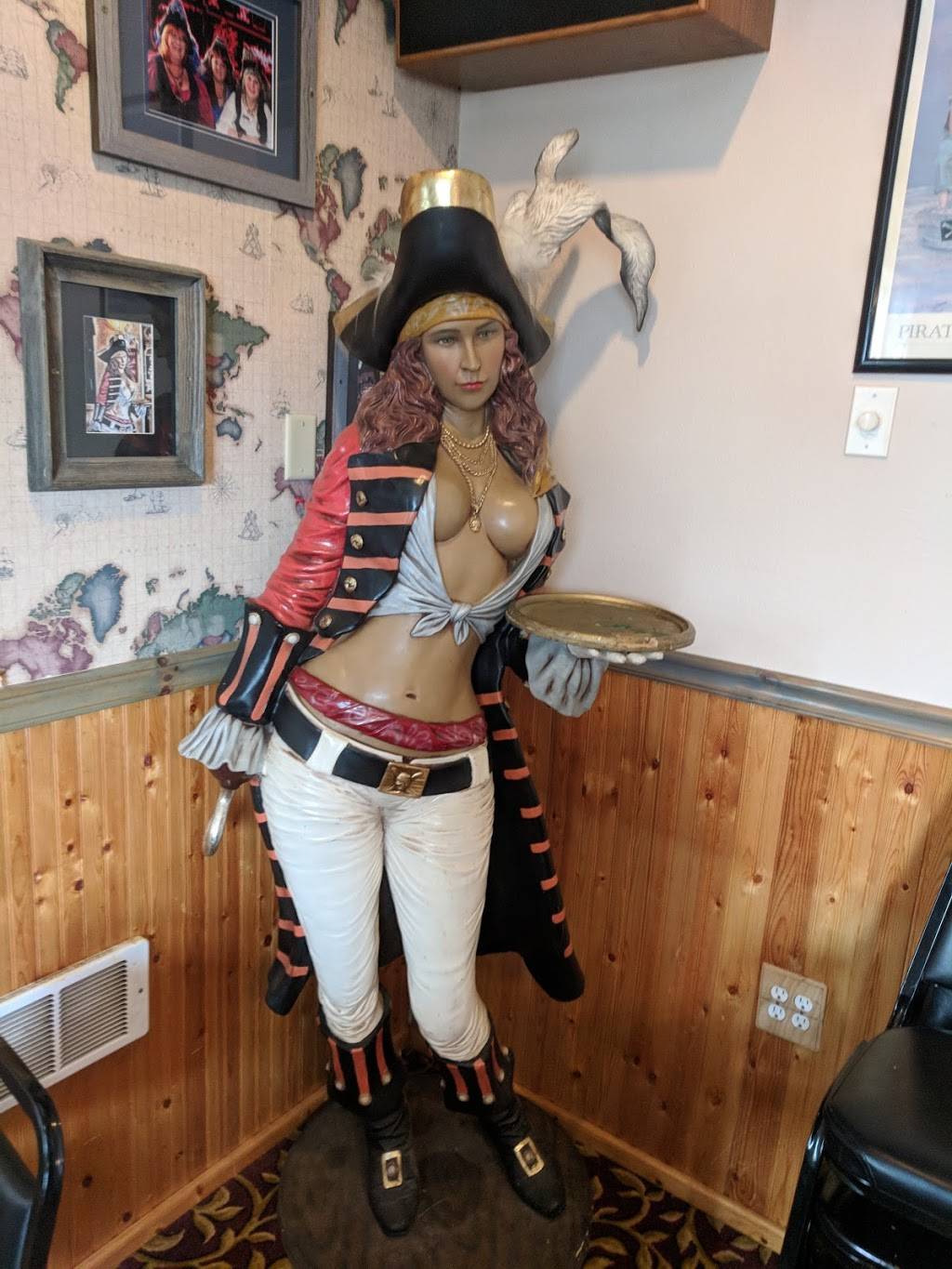 Pirates Cove Pub | restaurant | 798 Ocean Shores Blvd NW, Ocean Shores, WA 98569, USA | 3602894400 OR +1 360-289-4400