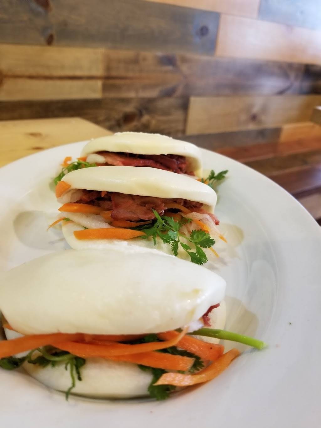 Miss Saigon Restaurant | restaurant | 1129 W Argyle St, Chicago, IL 60640, USA | 7736815700 OR +1 773-681-5700