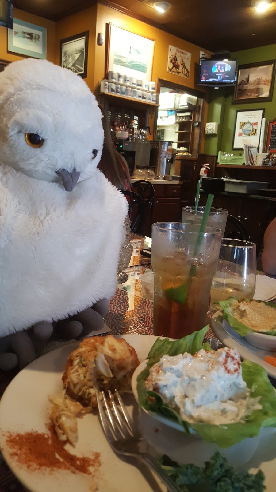 Dudas Tavern | restaurant | 1600 Thames St, Baltimore, MD 21231, USA | 4102769719 OR +1 410-276-9719