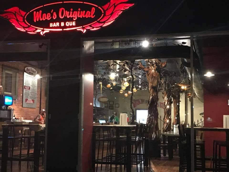 Moes Original Bar B Que | restaurant | 21 W Church St, Newark, OH 43055, USA | 7403495088 OR +1 740-349-5088