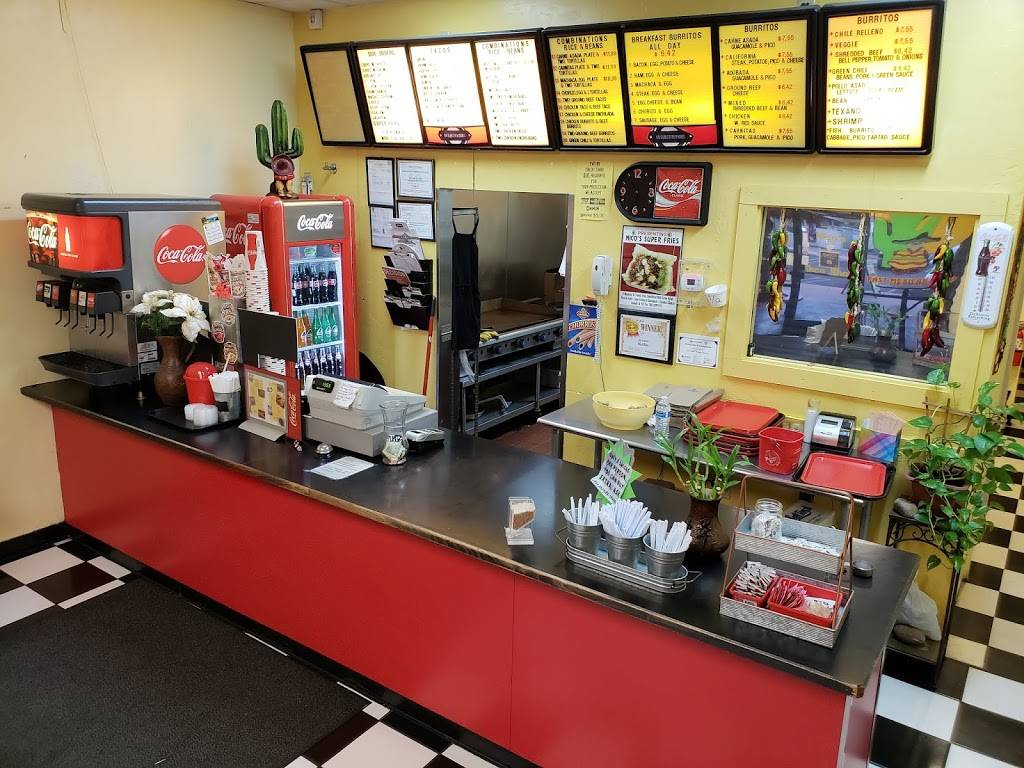 Nicos Taco Shop | restaurant | 3225 N Swan Rd #113, Tucson, AZ 85712, USA | 5203254021 OR +1 520-325-4021