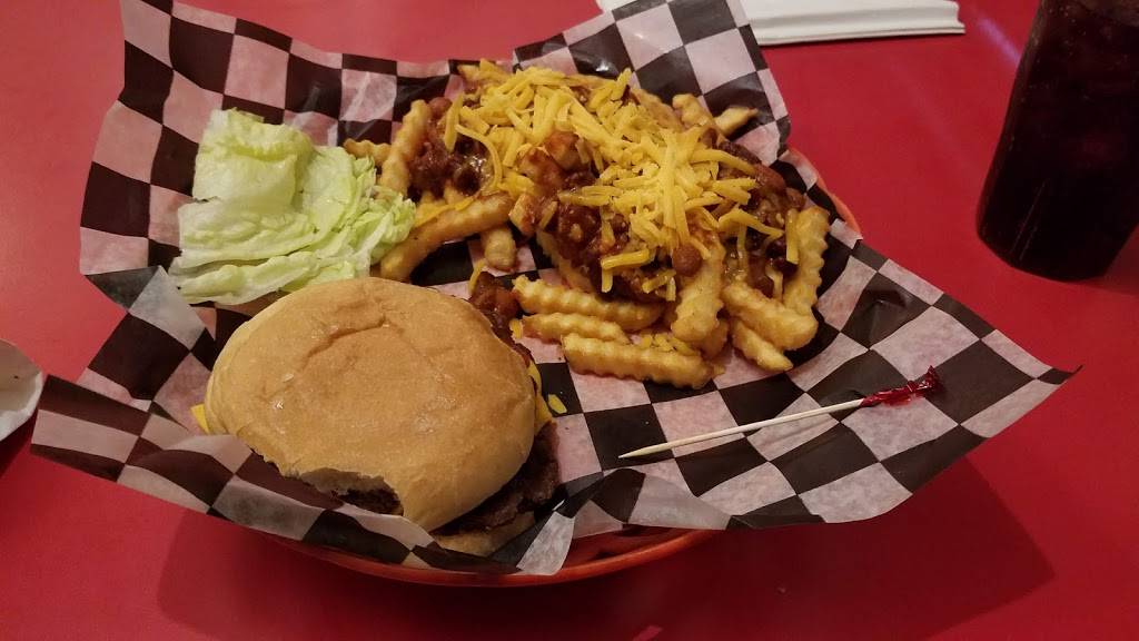 Two Brothers BBQ and Burger Grill | restaurant | 1701 W Central Ave, El Dorado, KS 67042, USA | 3164525522 OR +1 316-452-5522