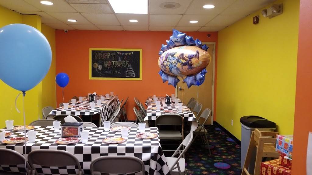 Mouse Trap Bowling Alley | night club | 2051 Dennisville-Petersburg Rd, Woodbine, NJ 08270, USA | 6098612695 OR +1 609-861-2695