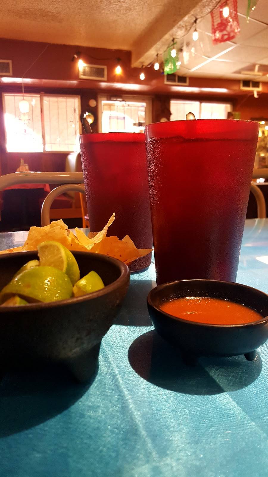 Rubens Cafe | restaurant | 3002 Commercial Ave, San Antonio, TX 78221, USA | 2109239848 OR +1 210-923-9848