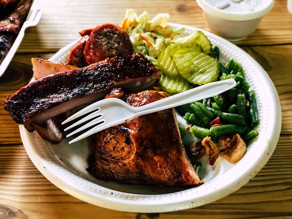 Heavys Bar B Que | restaurant | 1301 19th St, Hondo, TX 78861, USA | 8304264445 OR +1 830-426-4445