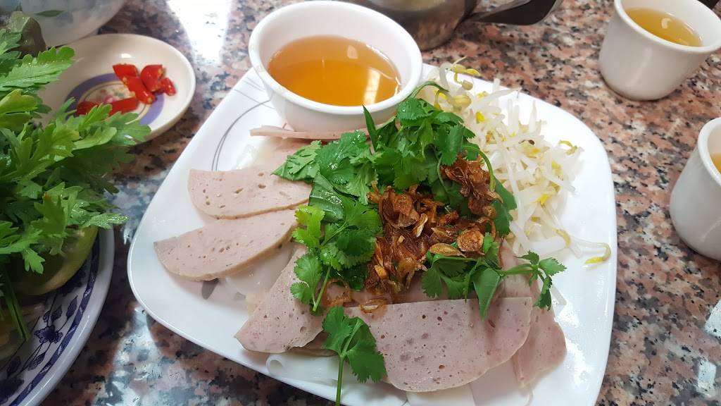 Huong Que Deli and Cafe | restaurant | 7127 Martin Luther King Jr Way S, Seattle, WA 98118, USA | 2067224318 OR +1 206-722-4318