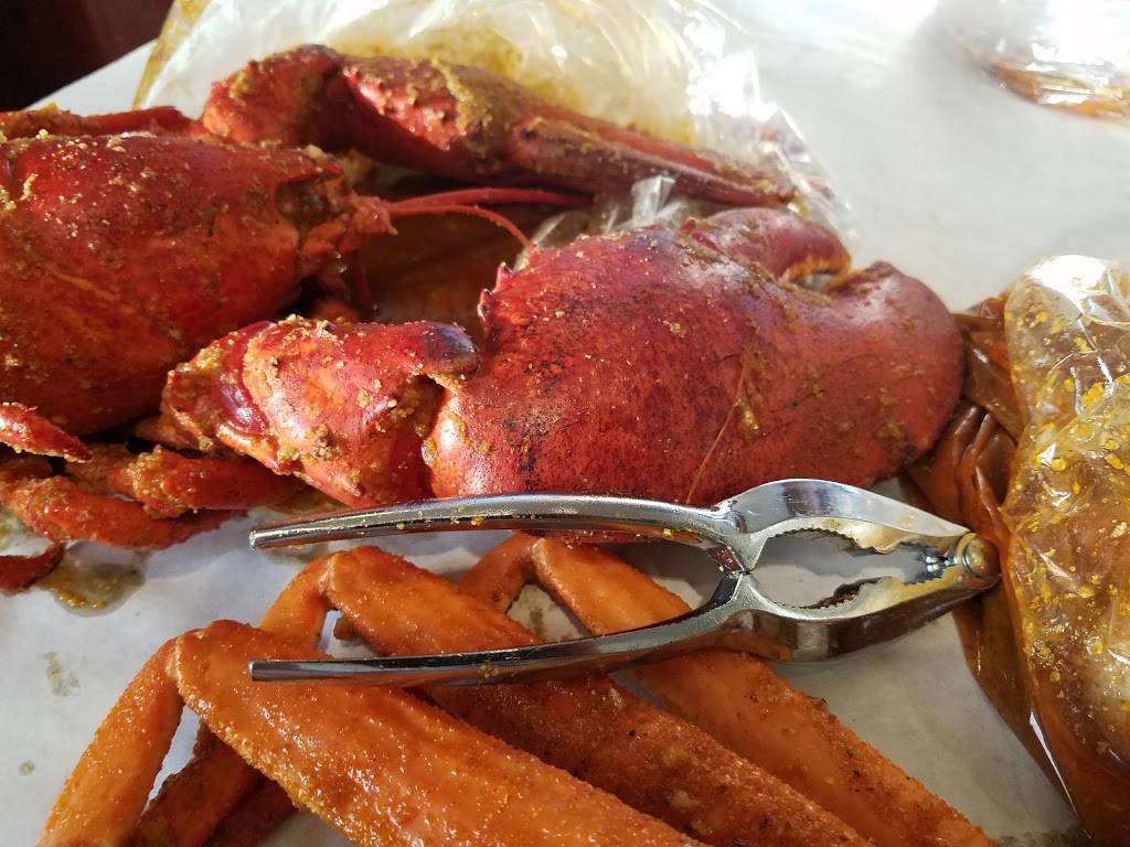 Crab Pub | restaurant | 6011 El Cajon Blvd, San Diego, CA 92115, USA | 6192296679 OR +1 619-229-6679