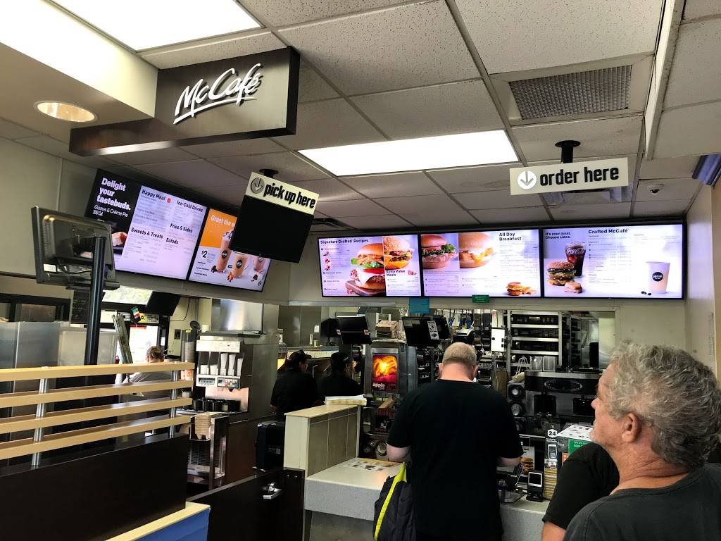 McDonalds | cafe | 9495 108th Ave, Vero Beach, FL 32967, USA | 7725898838 OR +1 772-589-8838