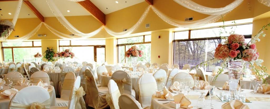 Whispering Pines Public Golf Course & Banquets | restaurant | 2500 Whispering Pines Dr, Pinckney, MI 48169, USA | 7348780009 OR +1 734-878-0009