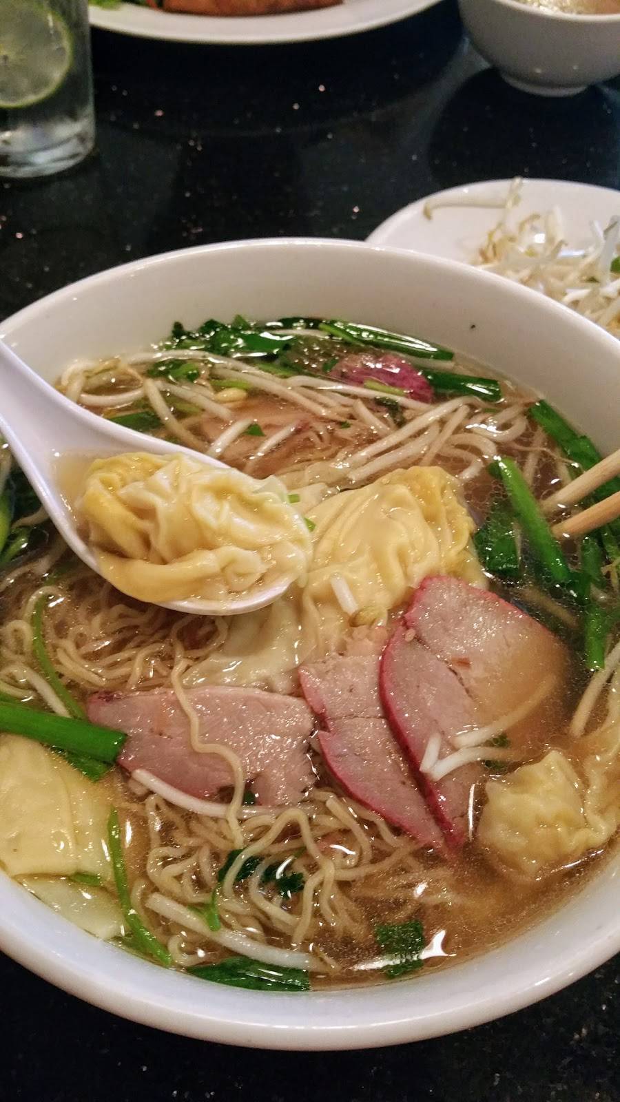 Pho 4 Queen | restaurant | 159 Rancho Santa Fe Rd, San Marcos, CA 92078, USA | 7604712572 OR +1 760-471-2572