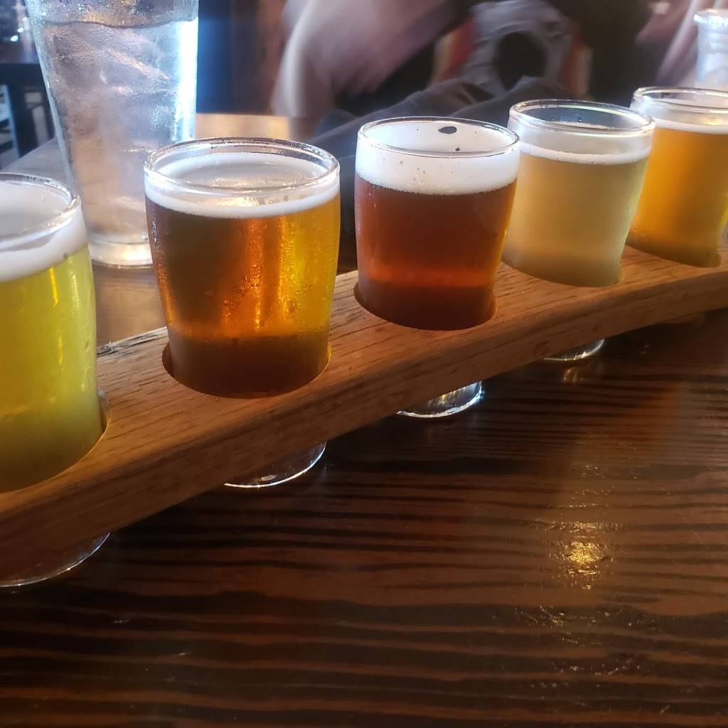 Smoke Brewing Company | restaurant | 209 SE Main St, Lees Summit, MO 64063, USA | 8165252337 OR +1 816-525-2337