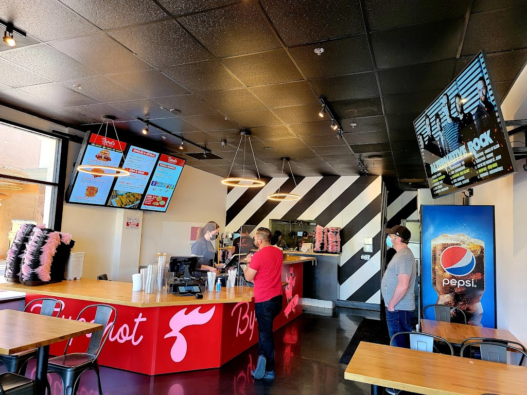 Byrds Hot Chicken | restaurant | 414 Orange St, Redlands, CA 92373, USA | 9097921792 OR +1 909-792-1792