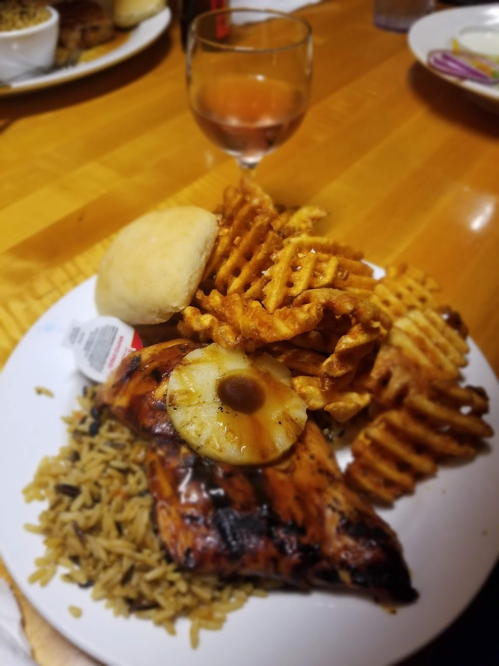 Lucky J Steakhouse & Arena | restaurant | 11664 Fir Rd, Carthage, MO 64836, USA | 4173582370 OR +1 417-358-2370