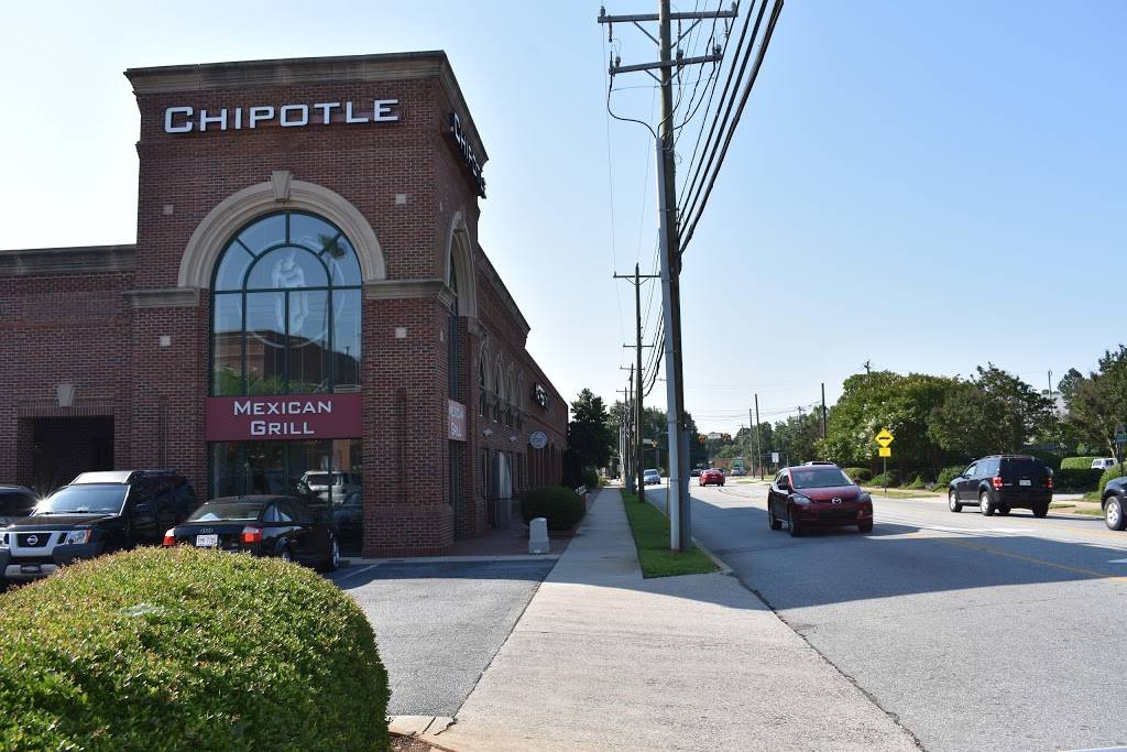 Chipotle Mexican Grill | restaurant | 1420 Westover Terrace Ste A, Greensboro, NC 27408, USA | 3362725503 OR +1 336-272-5503
