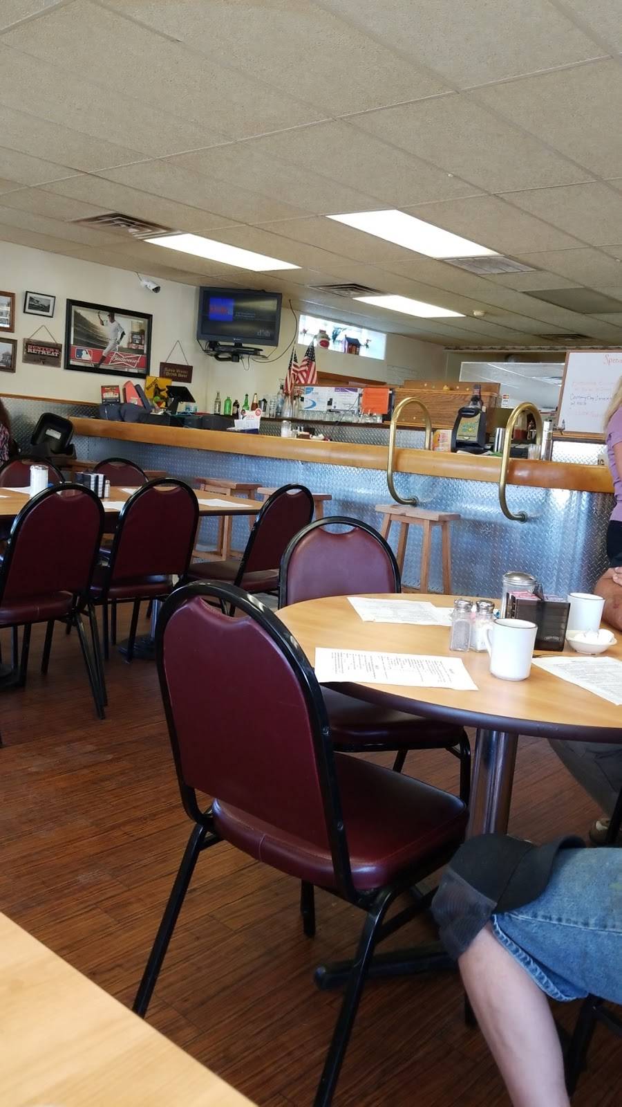 Munith Cafe | restaurant | 9805, 9004 Plum Orchard Rd, Munith, MI 49259, USA | 5175963100 OR +1 517-596-3100