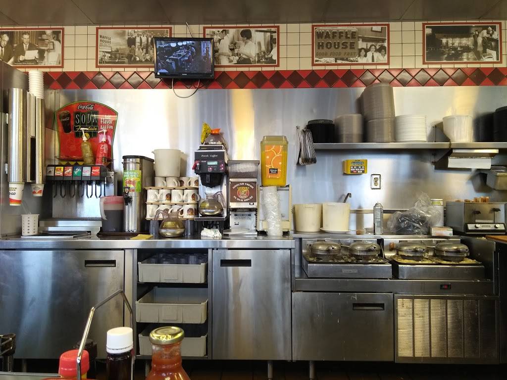 Waffle House | restaurant | 3421 McFarland Blvd E, Tuscaloosa, AL 35405, USA | 2055538643 OR +1 205-553-8643