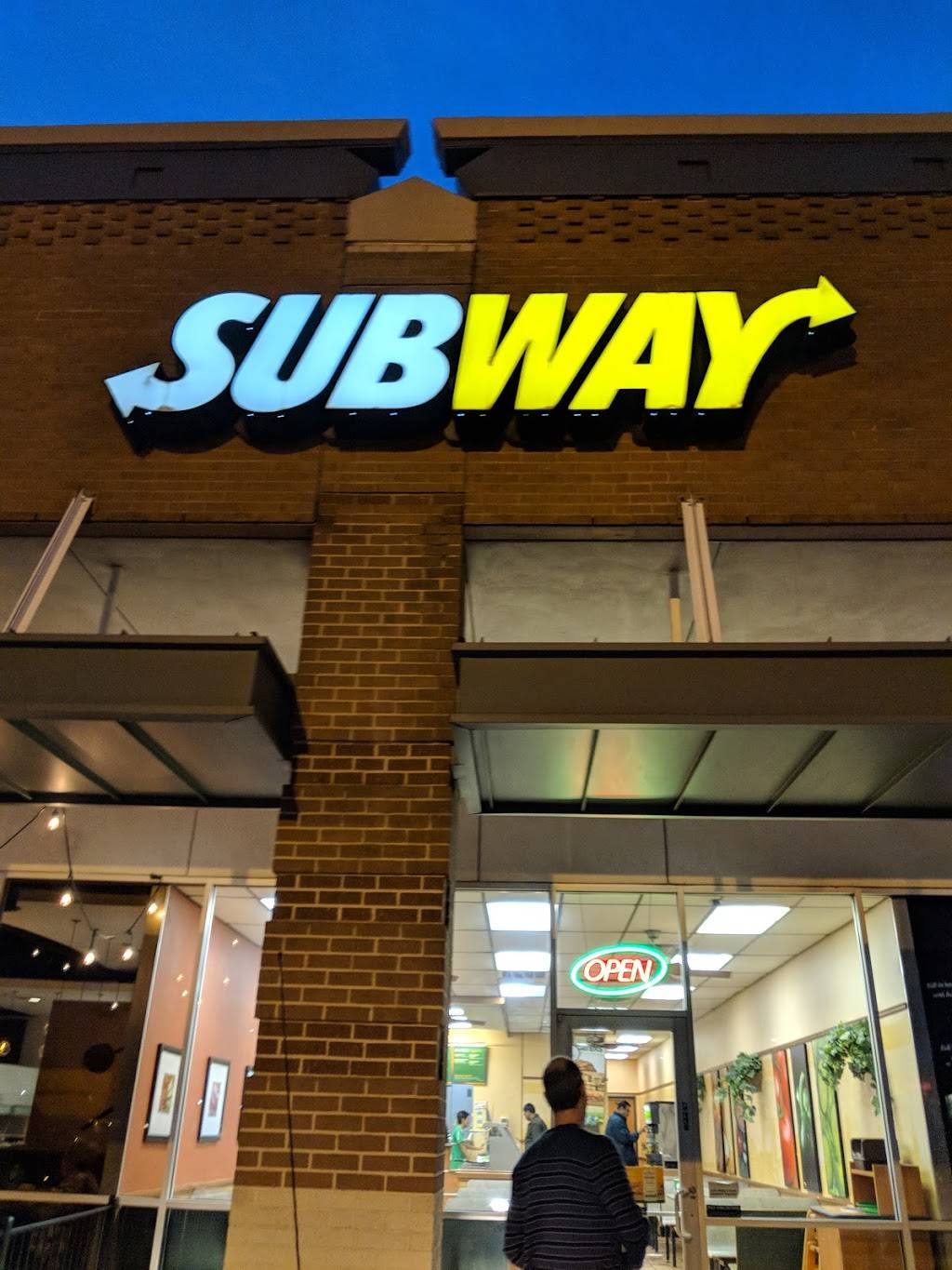 Subway | restaurant | Exxon Tiger Mart, 5960 W Parker Rd Suite 290, Plano, TX 75093, USA | 9723789488 OR +1 972-378-9488