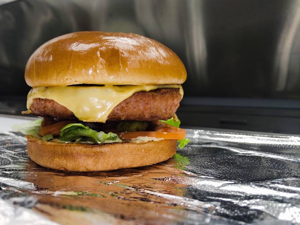 Bumper 2 Burger | restaurant | 715 S Main St, Lombard, IL 60148, USA | 6306138911 OR +1 630-613-8911