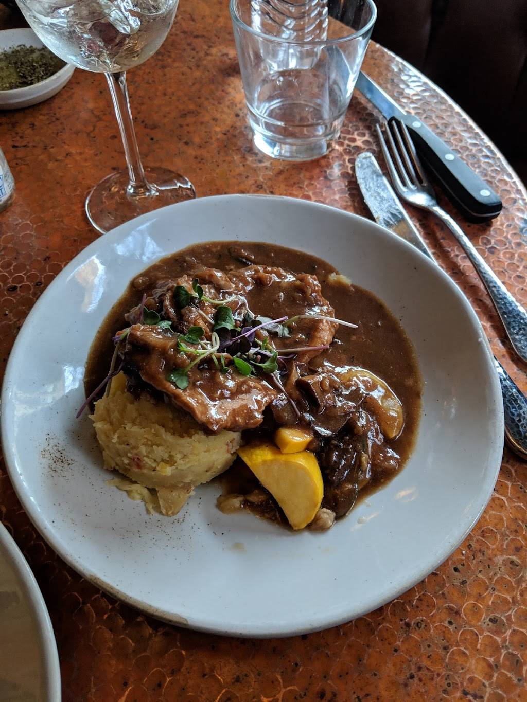 Social Lounge | night club | 29 Broadway St, Asheville, NC 28801, USA | 8285759005 OR +1 828-575-9005