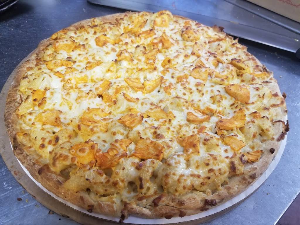 Engine no 6 Pizza | restaurant | 195 W Thames St, Norwich, CT 06360, USA | 8608873887 OR +1 860-887-3887