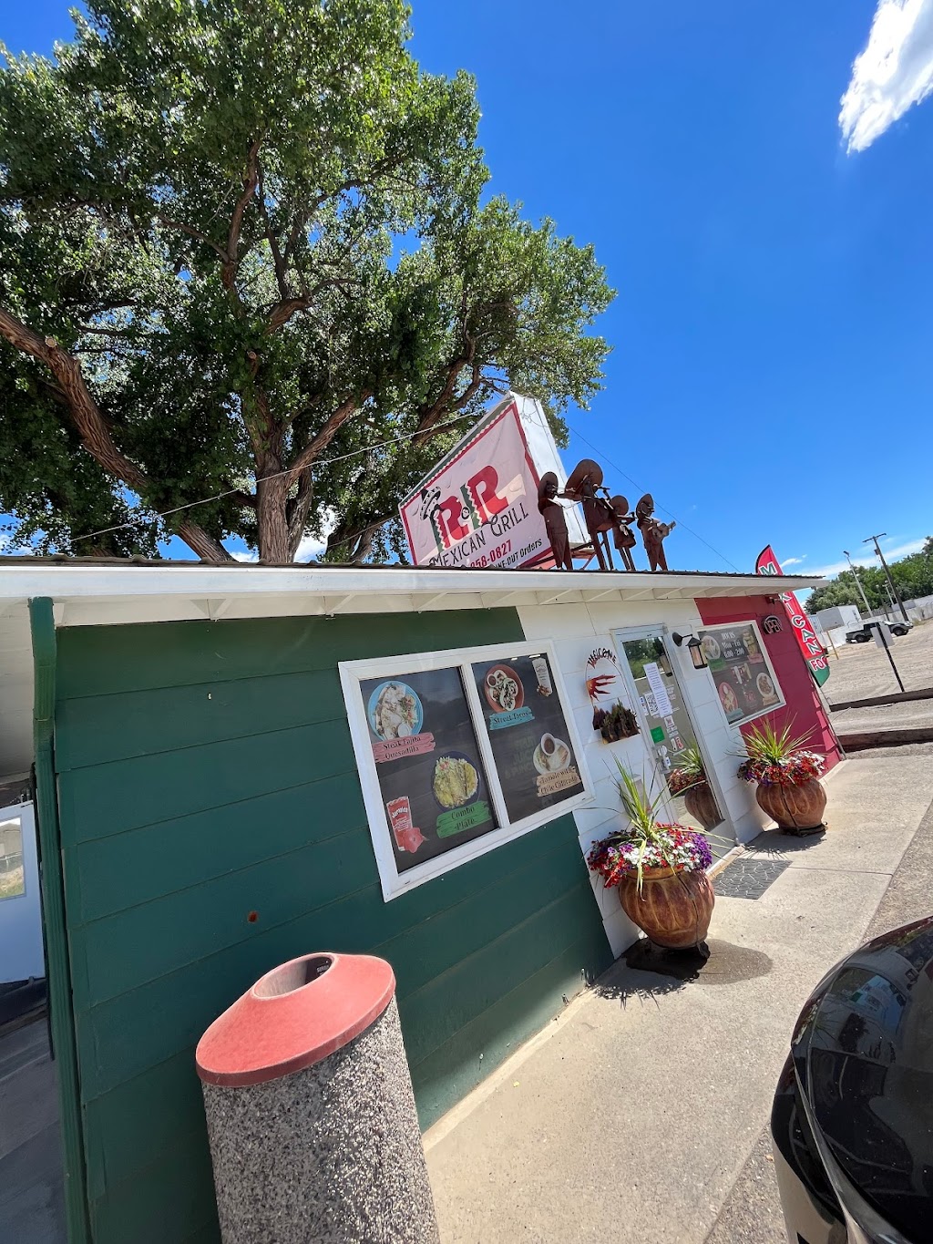 R&R Mexican Grill | restaurant | 910 NE Aztec Blvd, Aztec, NM 87410, USA | 5052580827 OR +1 505-258-0827