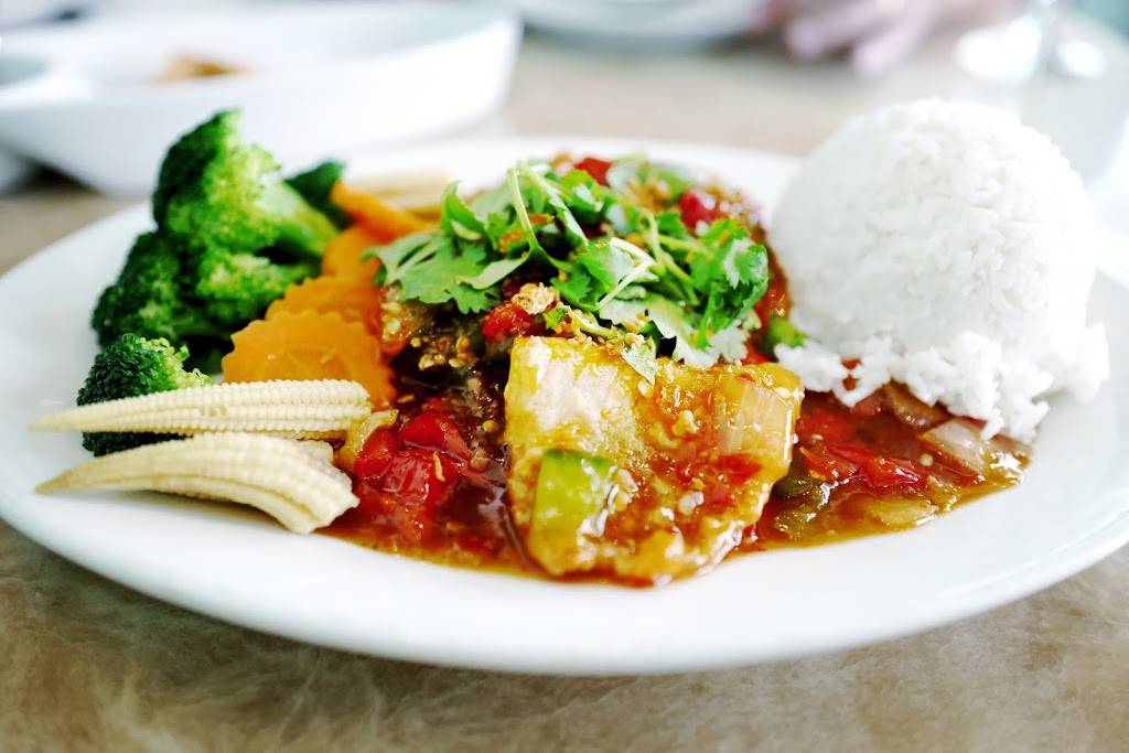 Sawasdee Danvers | restaurant | 49A Maple St, Danvers, MA 01923, USA | 9787748424 OR +1 978-774-8424