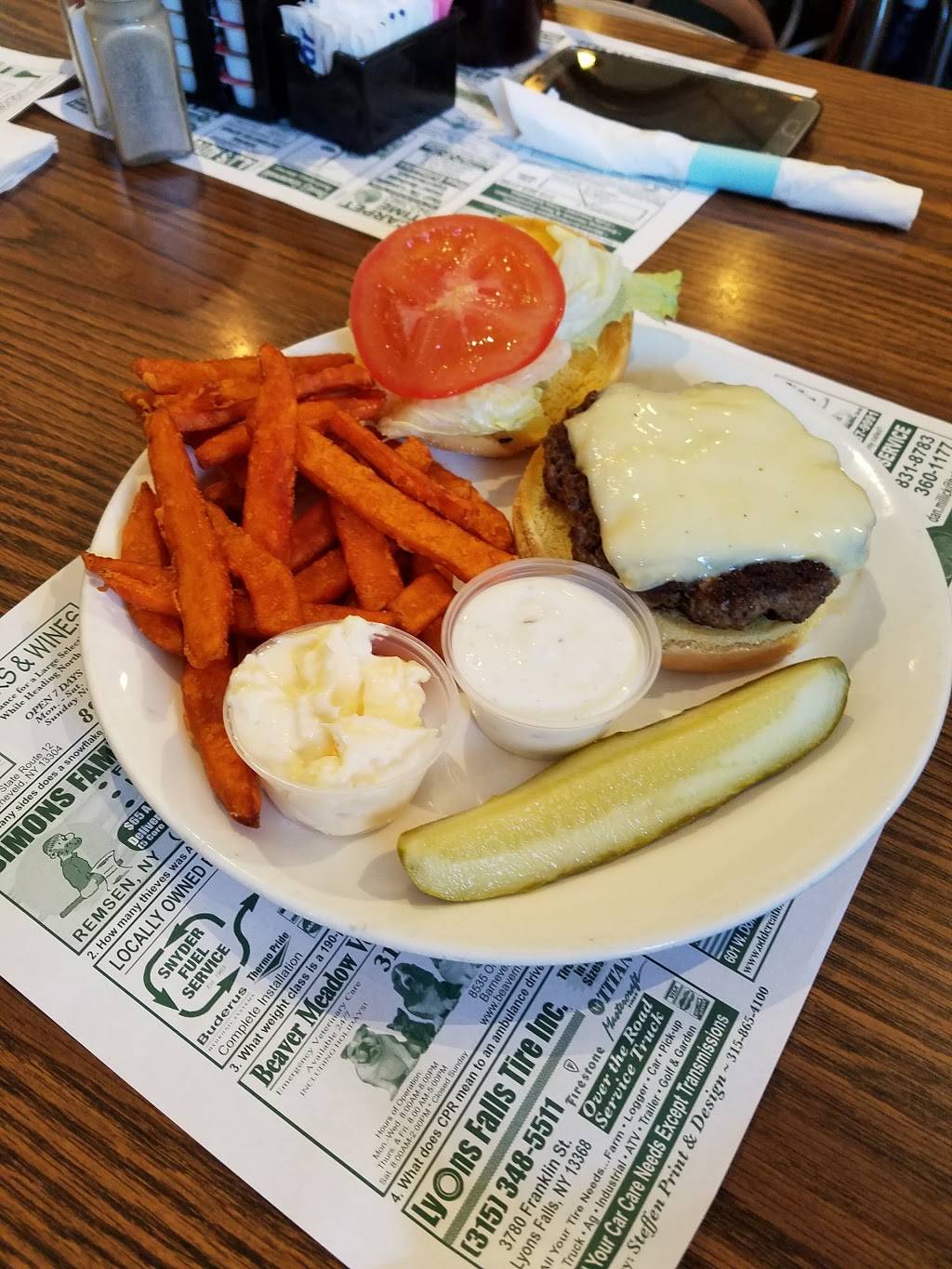 The Village Diner | restaurant | 8210 NY-12, Barneveld, NY 13304, USA | 3158965047 OR +1 315-896-5047