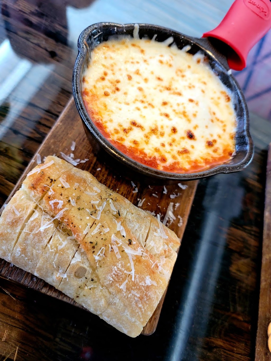 Dodici Pizza + Wine | restaurant | 1200 E Adams St, Brownsville, TX 78520, USA | 9568012420 OR +1 956-801-2420