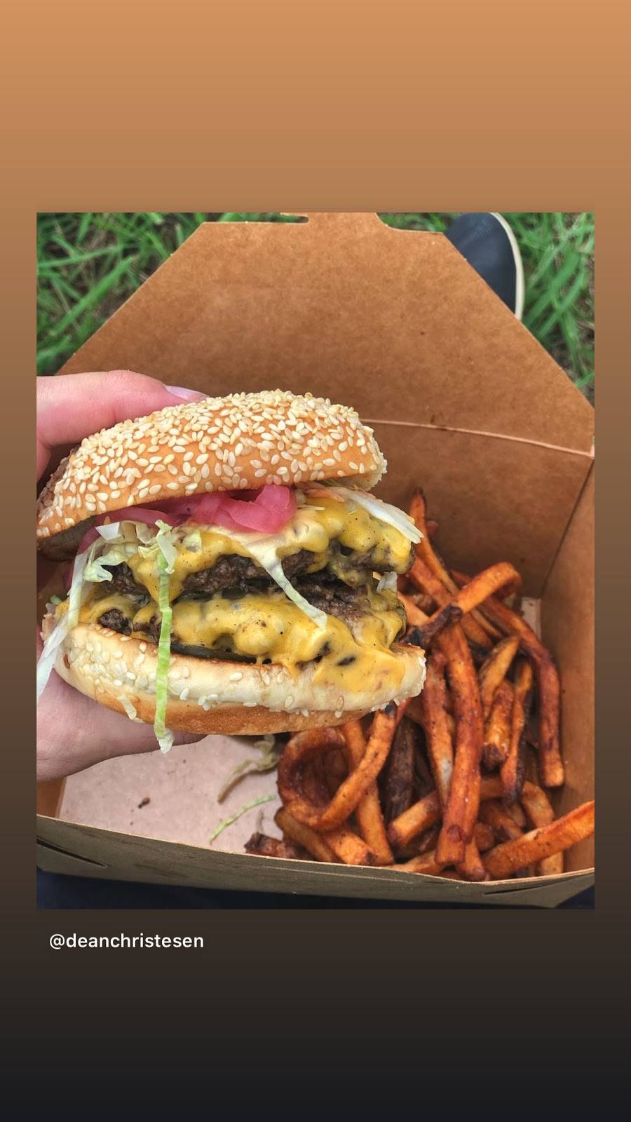 Cobra Burger | restaurant | 400 N 27th St, Richmond, VA 23223, USA | 8046438824 OR +1 804-643-8824