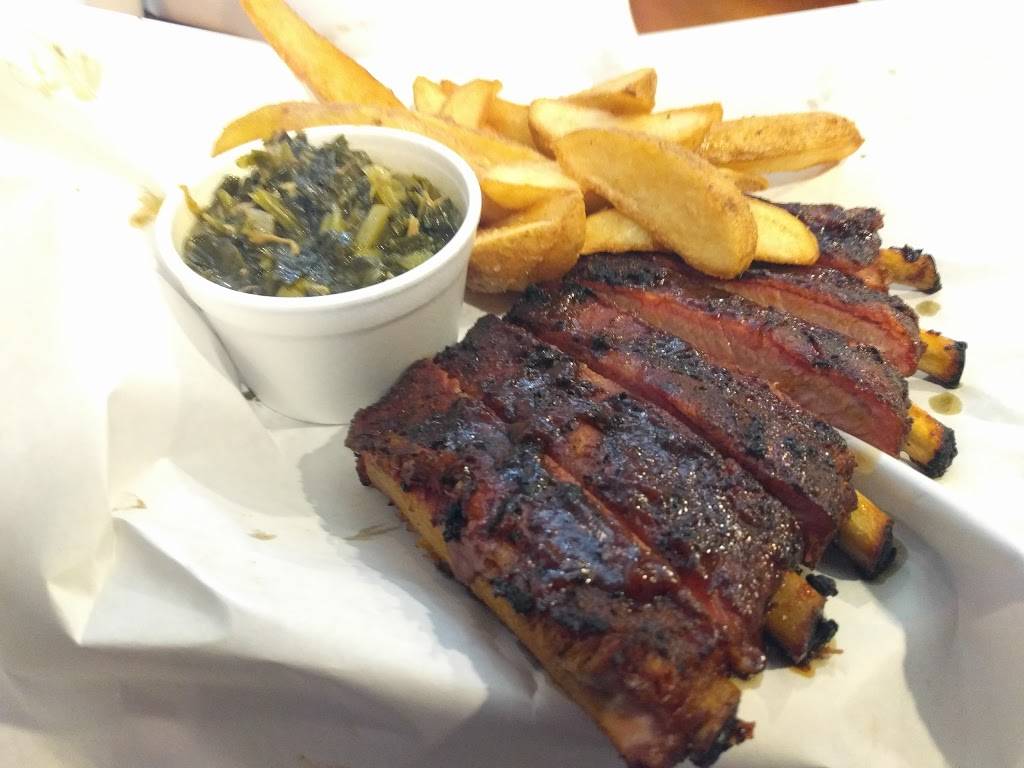 Bo Doogies BBQ | restaurant | 531 N Grandstaff Dr, Auburn, IN 46706, USA | 2603333071 OR +1 260-333-3071