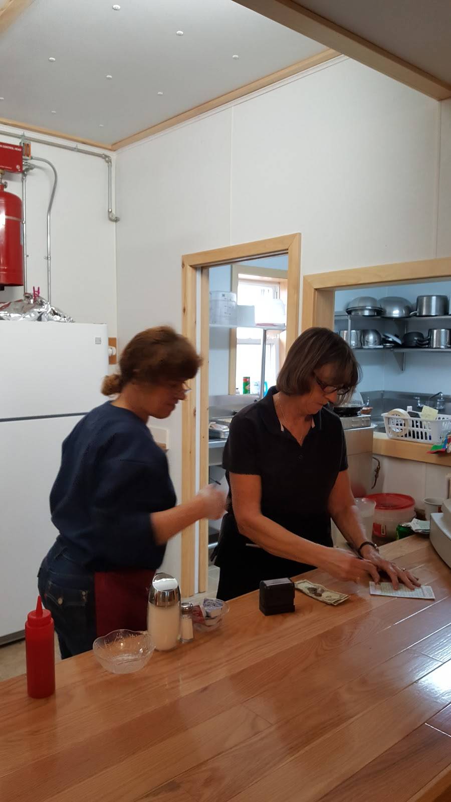 Keithas Kafe | restaurant | 28734 Lorraine Ave, Lorraine, NY 13659, USA | 3152329933 OR +1 315-232-9933