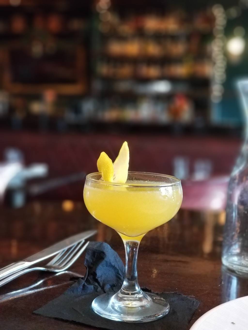 Sonnys Hideaway | restaurant | 5137 York Blvd, Los Angeles, CA 90042, USA | 3232552000 OR +1 323-255-2000